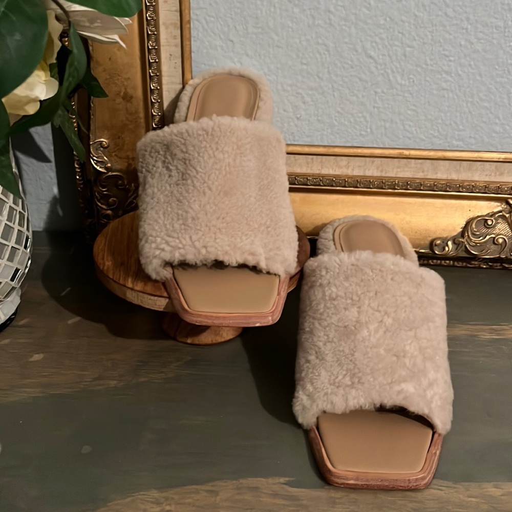 New- WAL & PAI  shoes size 9.5/10
